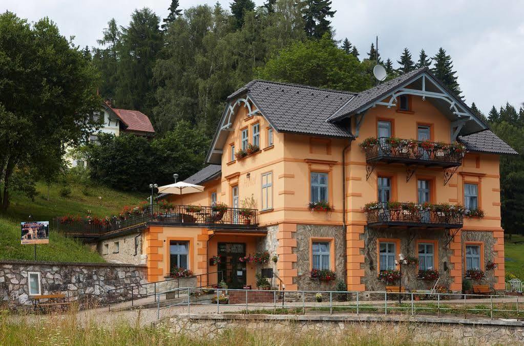 Residence Vyhlidka Janske Lazne Exterior photo